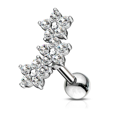 Kolczyk do ucha z trzema kwiatami w linii