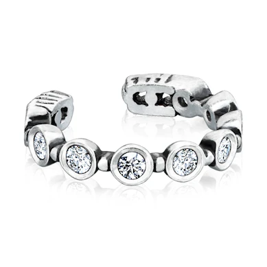 Earcuff z wygrawerowanym kamieniem