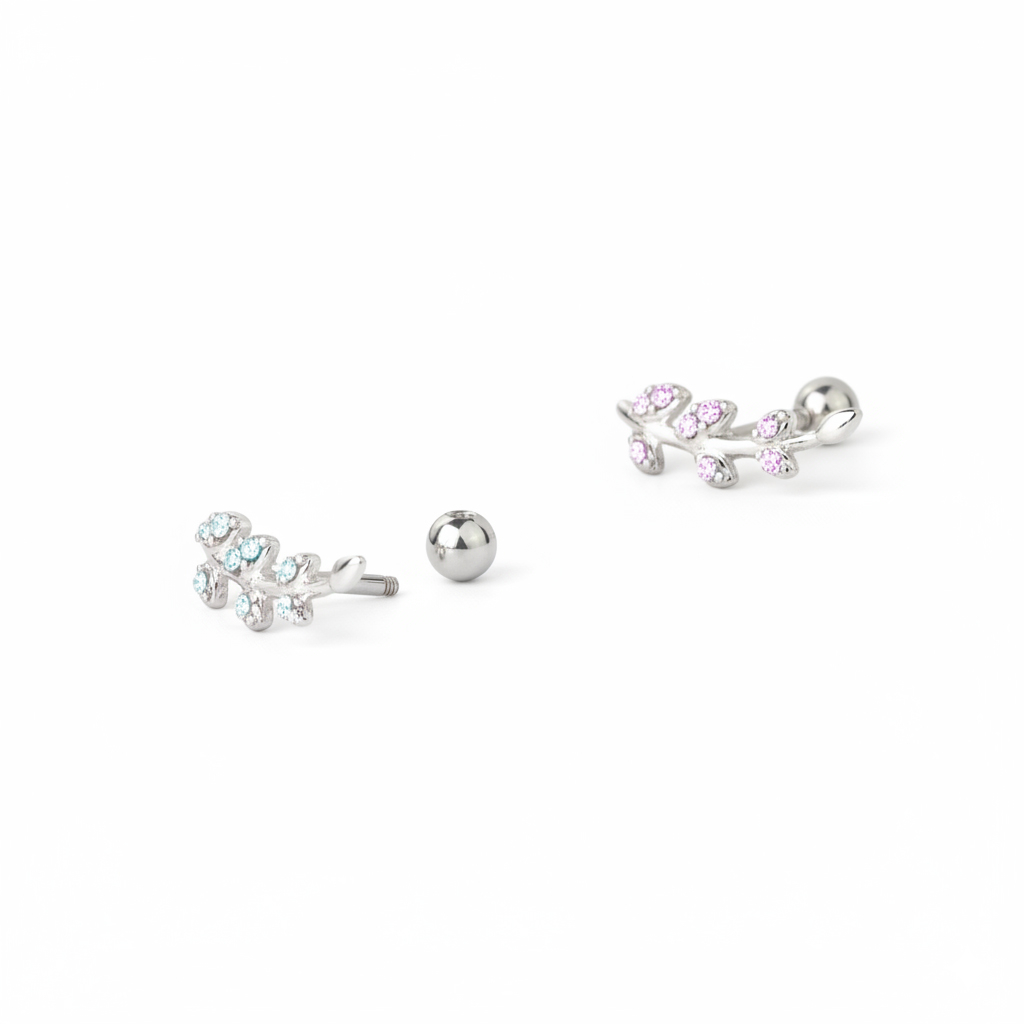 Kolczyk do uszu z liściem zdobionym kamieniami