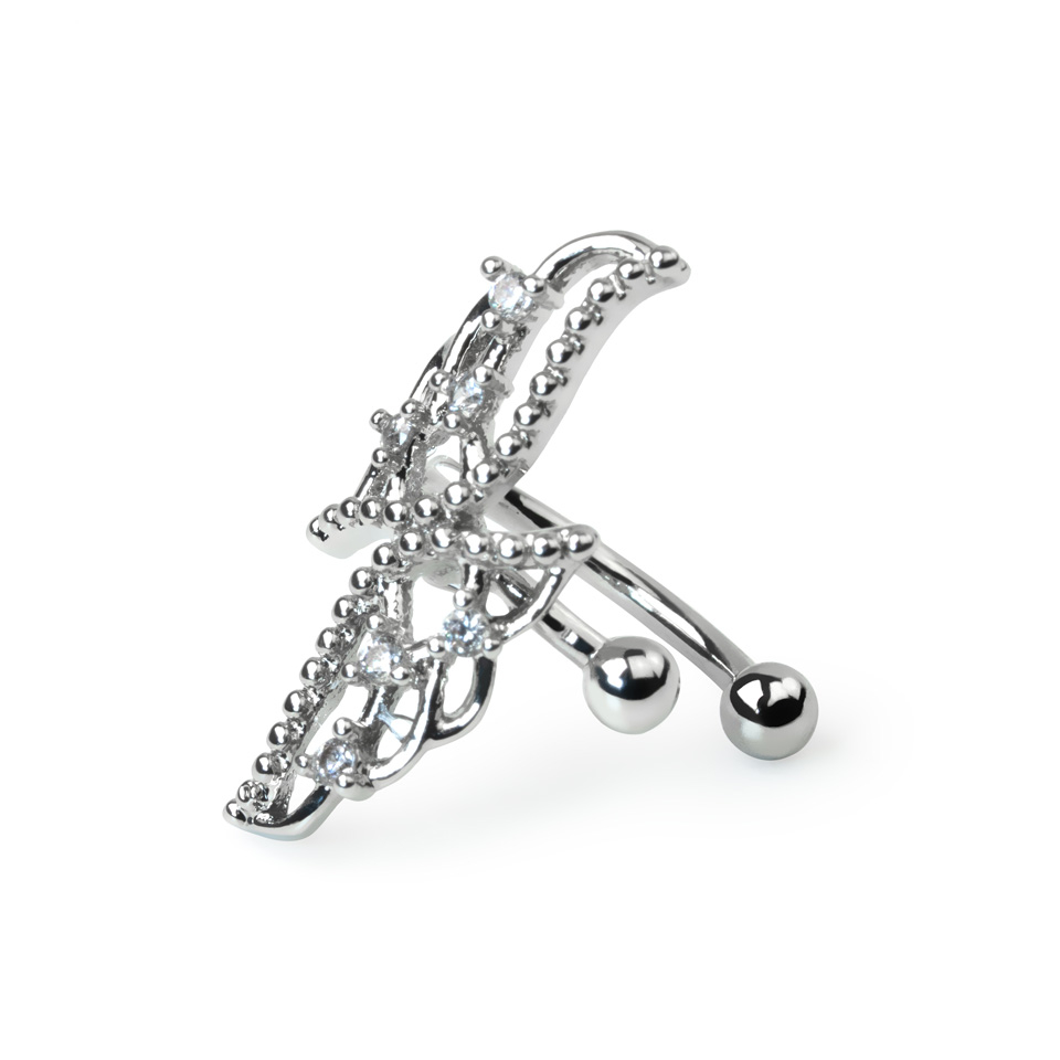 Ear cuff ze stali chirurgicznej zdobiony skrzydłami