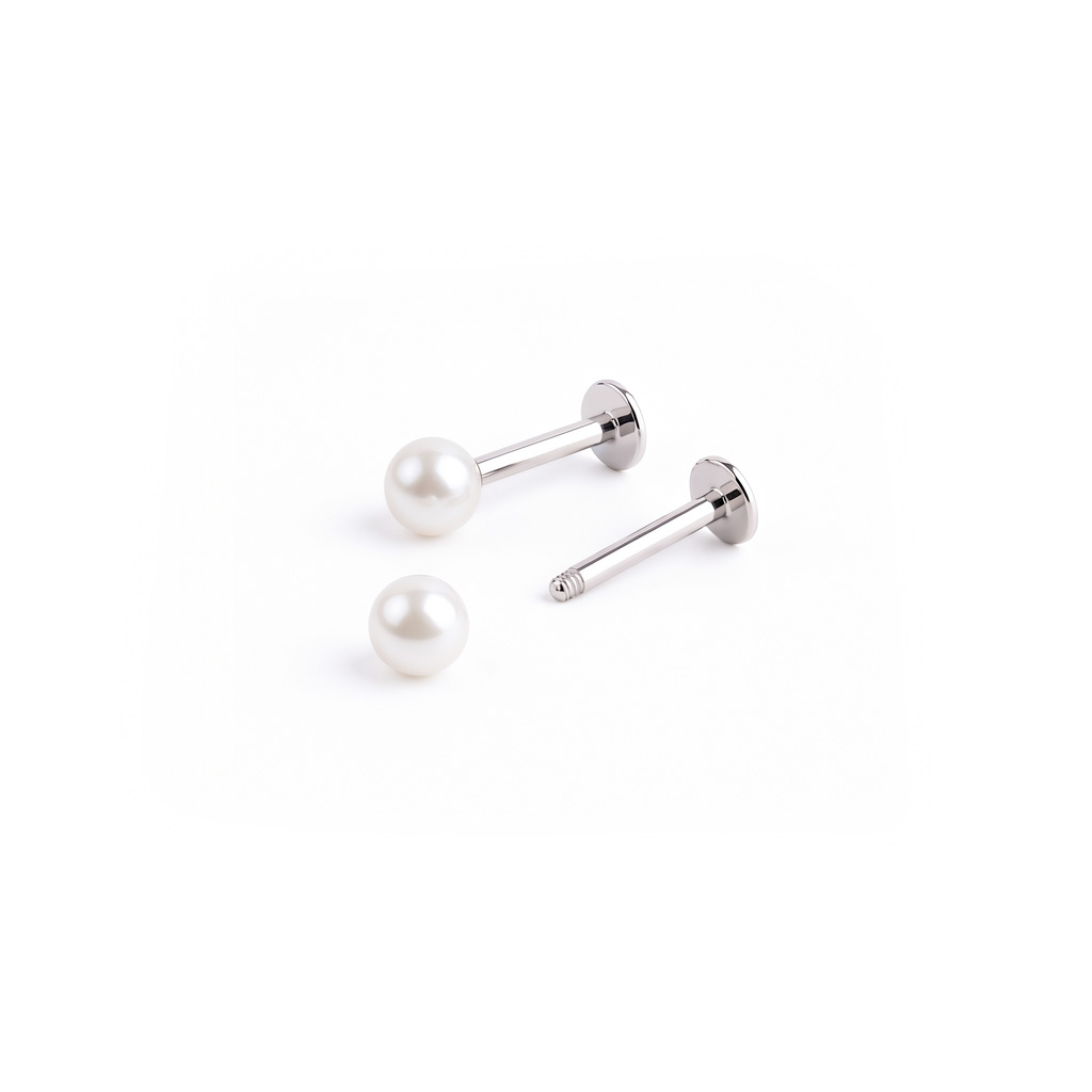 Labret z metaliczną kulką
