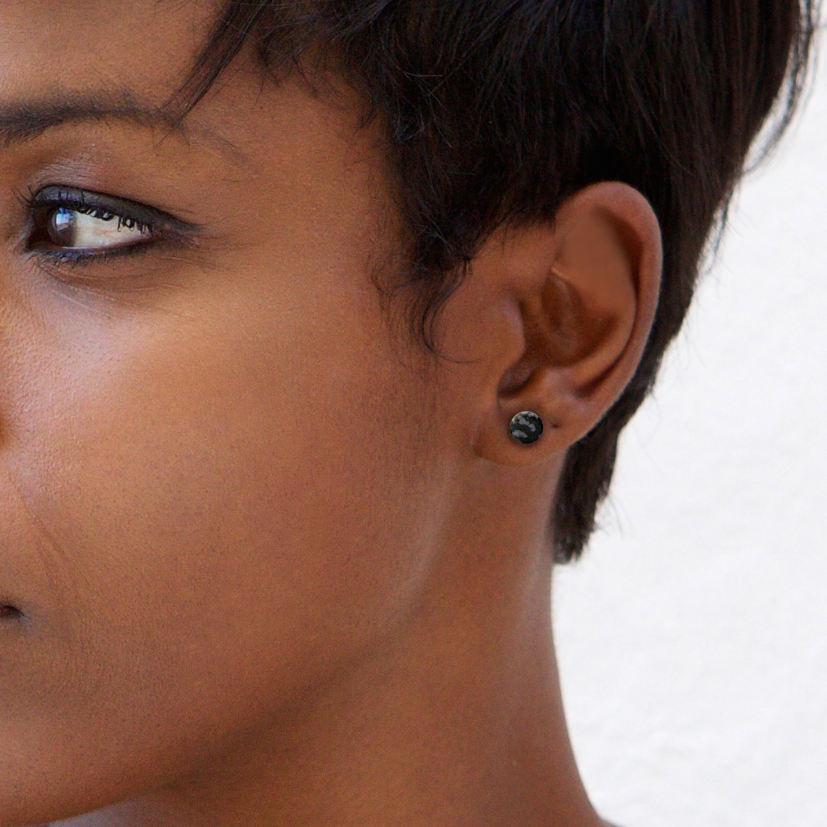 Plug ze śnieżnego obsydianu