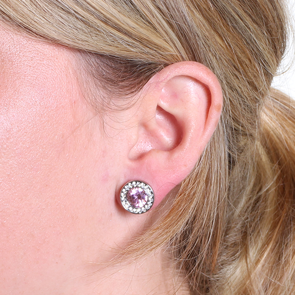 Plug z dużym i małym kamieniem