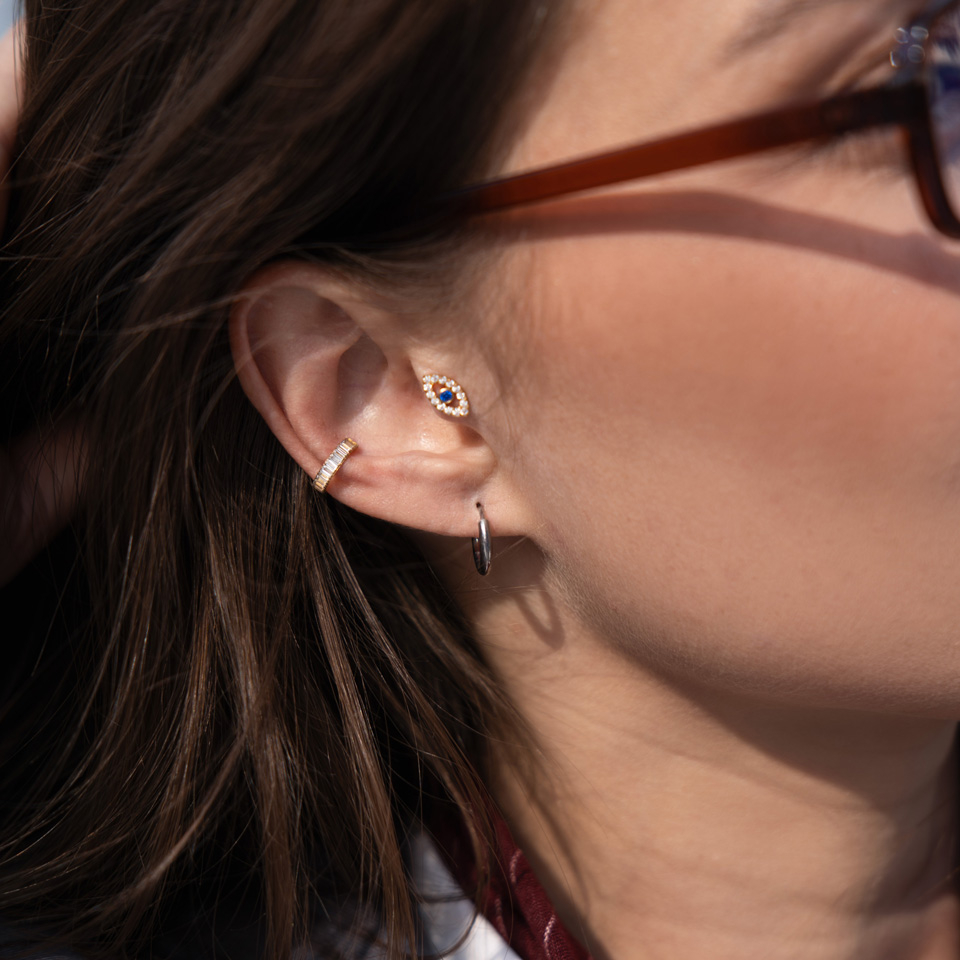 Para tytanowych obręczy huggie